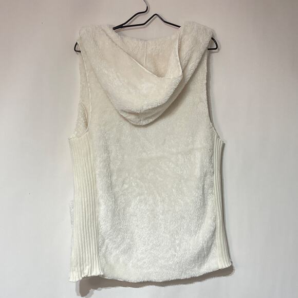 Love Tree Sleeveless Sweater Womens Large White Fuzzy Hoodie Pockets Nordstroms - Picture 5 of 13